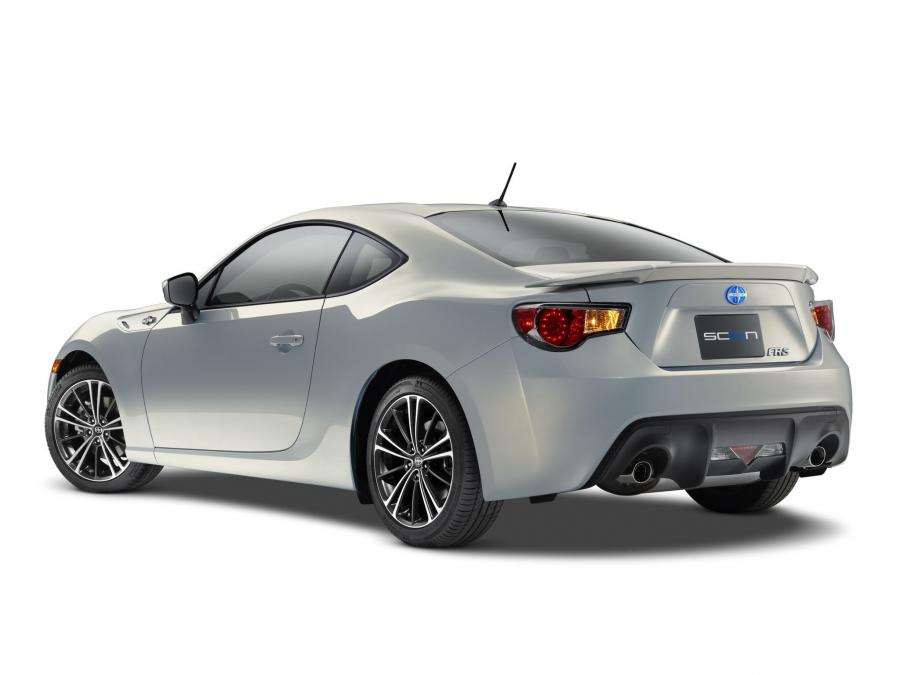  Scion FR-S 10 Series 2013 года  (фото 2 из 12)
